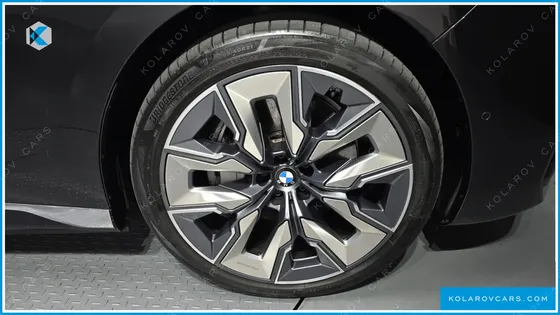 BMW I7 XDRIVE 60 DESIGN PURE EXCELLENCE