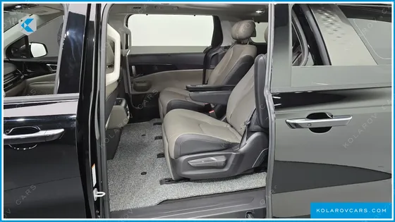 KIA CARNIVAL GASOLINE 7-SEATER GRAVITY