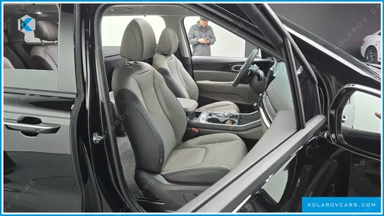 KIA CARNIVAL GASOLINE 7-SEATER GRAVITY