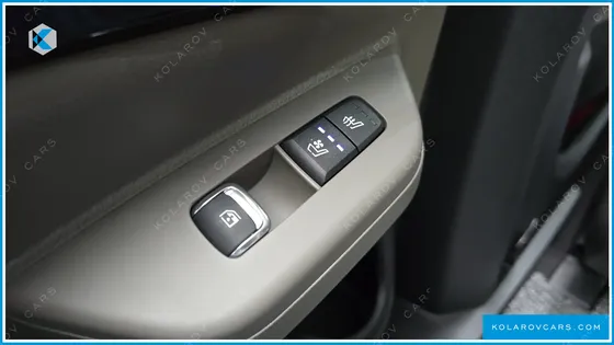 KIA CARNIVAL GASOLINE 7-SEATER GRAVITY