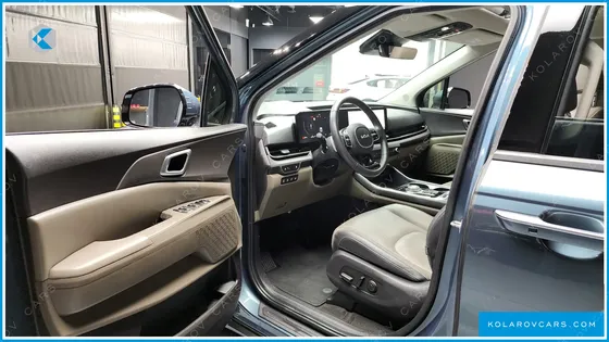 KIA CARNIVAL 7-SEATER NOBLESSE