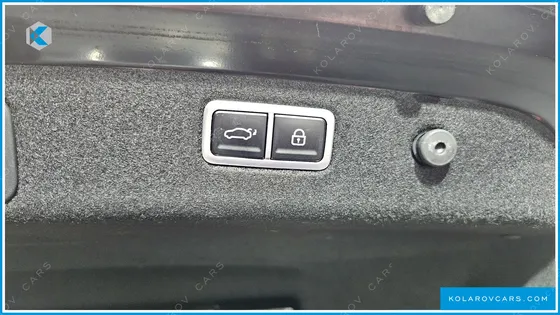 GENESIS G70 GASOLINE 2.0T 2WD
