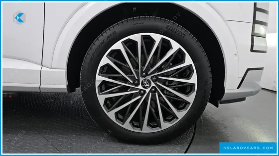 HYUNDAI PALISADE GASOLINE 2.5T 4WD 7-SEATER