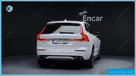 VOLVO XC60 T8 R-DESIGN