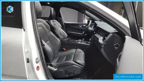VOLVO XC60 T8 R-DESIGN