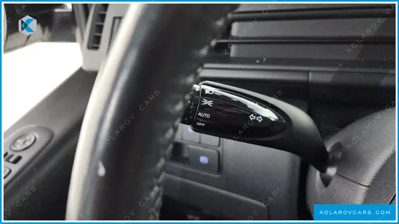 HYUNDAI STARIA 4WD TOURER 9-SEATER