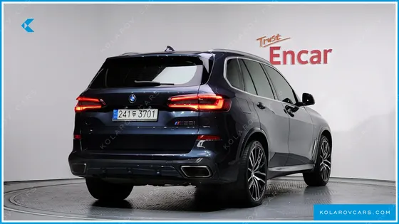 BMW X5 M50I