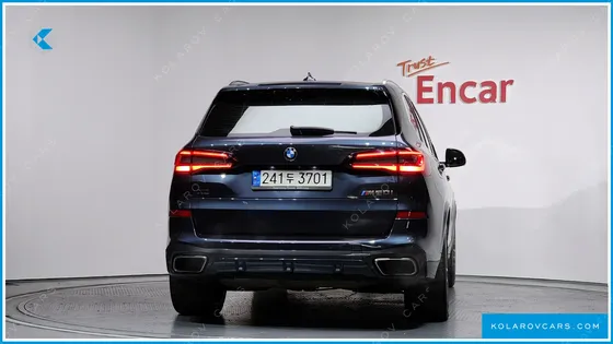 BMW X5 M50I