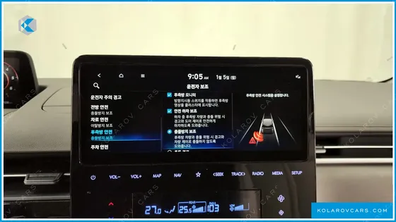 HYUNDAI STARIA 4WD LOUNGE 9-SEATER