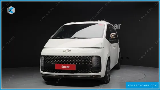 HYUNDAI STARIA 4WD LOUNGE 9-SEATER
