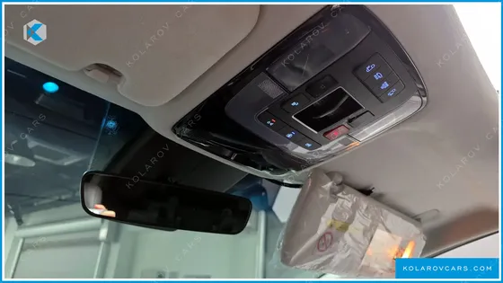 HYUNDAI STARIA 4WD LOUNGE 9-SEATER