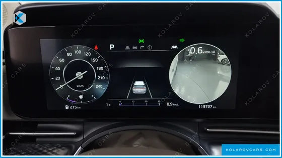 KIA CARNIVAL GASOLINE 7-SEATER HI-LIMOUSINE
