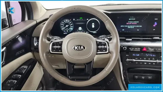 KIA CARNIVAL GASOLINE 7-SEATER HI-LIMOUSINE