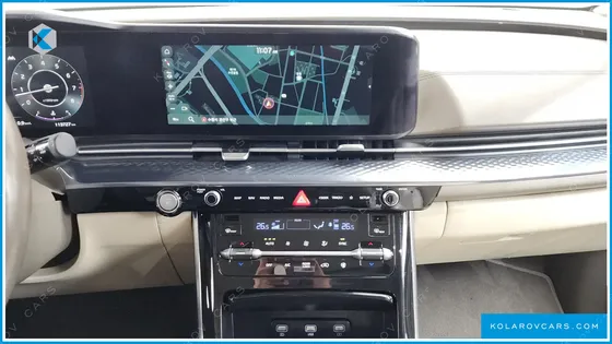 KIA CARNIVAL GASOLINE 7-SEATER HI-LIMOUSINE