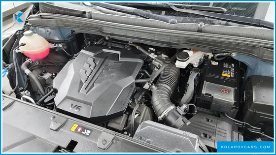 KIA CARNIVAL GASOLINE 9-SEATER SIGNATURE