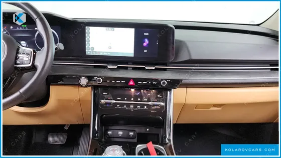 KIA CARNIVAL GASOLINE 9-SEATER SIGNATURE