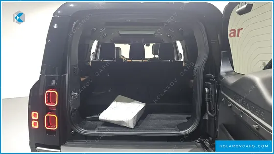 LAND ROVER DEFENDER 130 D300 X-DYNAMIC HSE