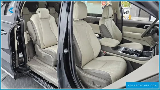 KIA CARNIVAL 9-SEATER SIGNATURE