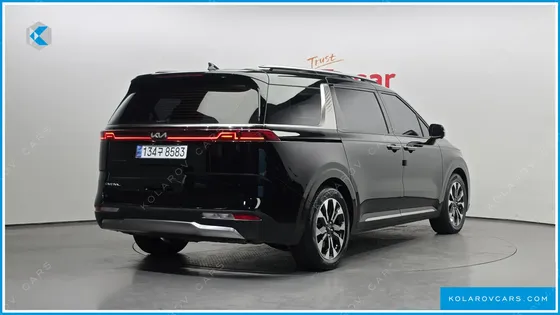 KIA CARNIVAL 9-SEATER NOBLESSE