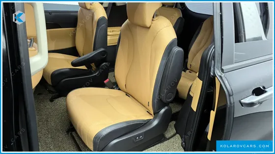 KIA CARNIVAL 9-SEATER NOBLESSE