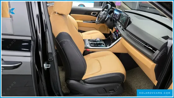 KIA CARNIVAL 9-SEATER NOBLESSE