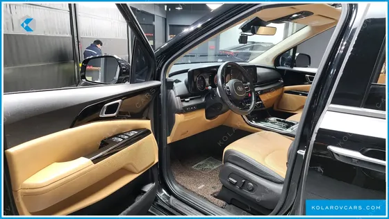 KIA CARNIVAL 9-SEATER NOBLESSE