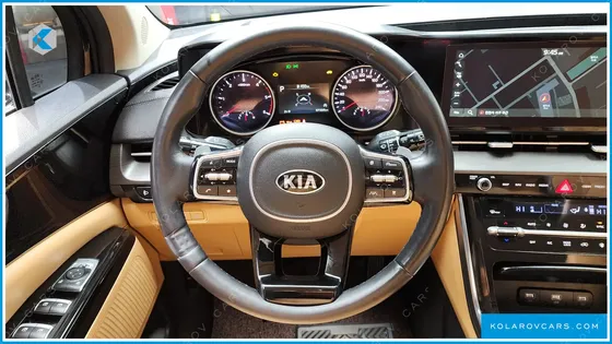 KIA CARNIVAL 9-SEATER NOBLESSE