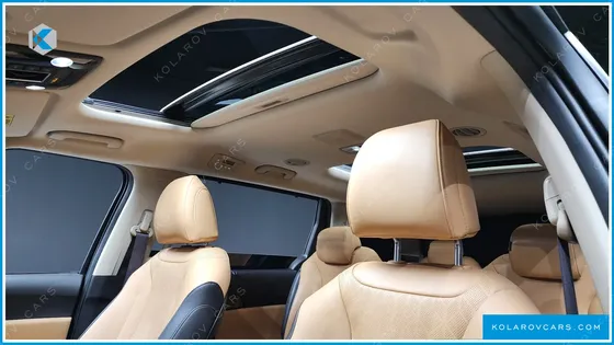 KIA CARNIVAL 9-SEATER NOBLESSE