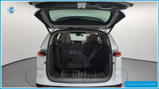 KIA CARNIVAL GASOLINE 7-SEATER HI-LIMOUSINE