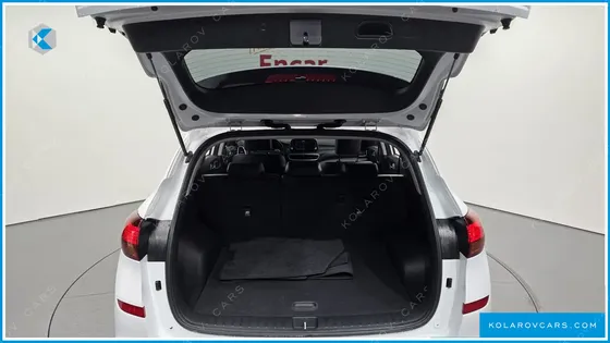 HYUNDAI TUCSON DIESEL 2.0 2WD