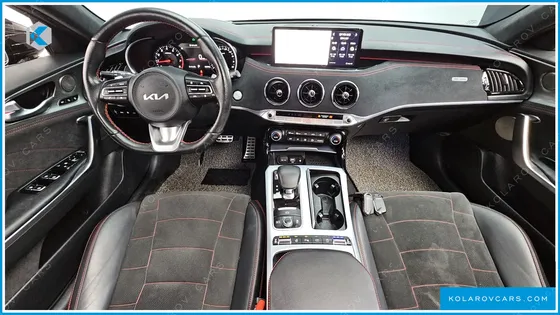 KIA STINGER 2.5 AWD MASTERS ACRO EDITION