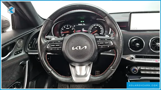 KIA STINGER 2.5 AWD MASTERS ACRO EDITION
