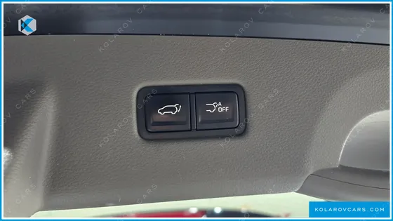 KIA CARNIVAL 7-SEATER NOBLESSE
