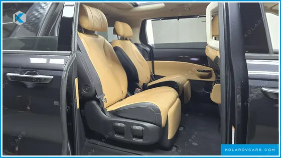 KIA CARNIVAL 7-SEATER SIGNATURE