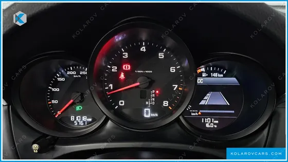 PORSCHE MACAN 2.0