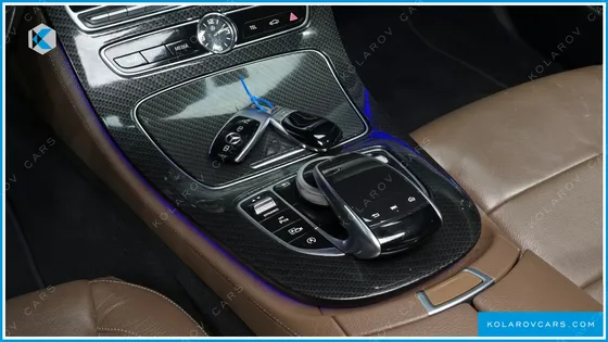 MERCEDES E-CLASS E200 AVANTGARDE
