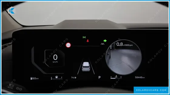 KIA CARNIVAL GASOLINE 9-SEATER SIGNATURE