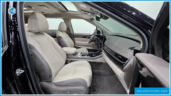 KIA CARNIVAL GASOLINE 9-SEATER SIGNATURE