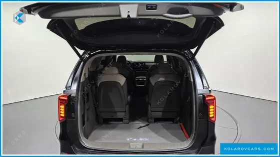 KIA CARNIVAL GASOLINE 9-SEATER SIGNATURE