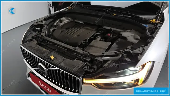VOLVO XC60 B5 INSCRIPTION