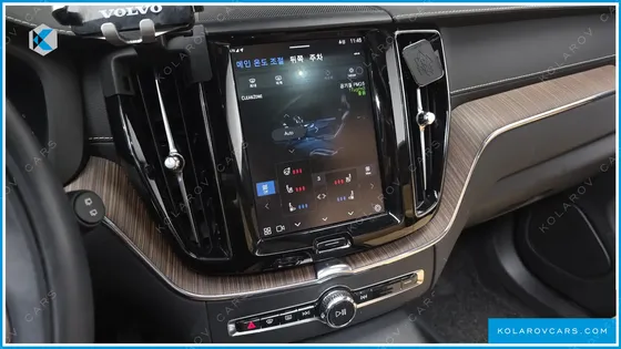 VOLVO XC60 B5 INSCRIPTION