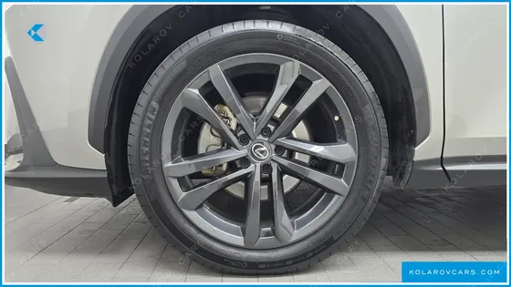 LEXUS NX PREMIUM