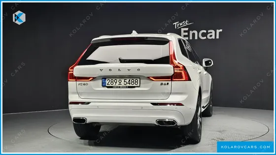 VOLVO XC60 B6 INSCIRTION
