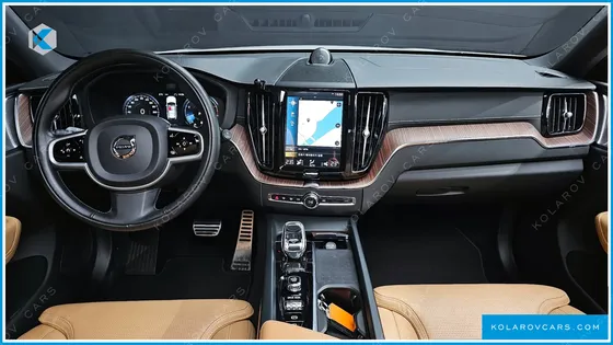 VOLVO XC60 B6 INSCIRTION