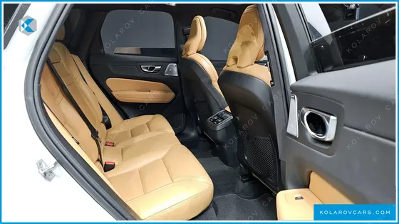 VOLVO XC60 B6 INSCIRTION