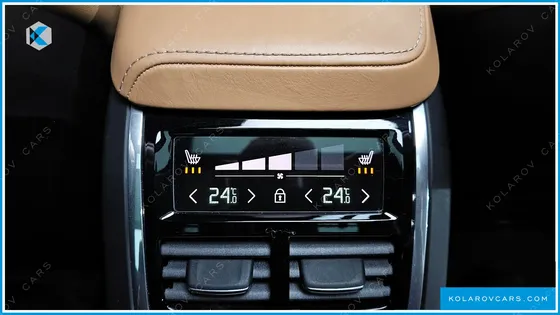 VOLVO XC60 B6 INSCIRTION