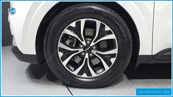 KIA CARNIVAL 11-SEATER PRESTIGE