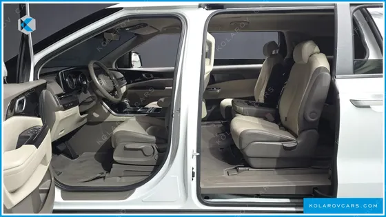 KIA CARNIVAL 11-SEATER PRESTIGE