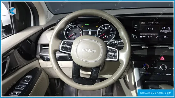 KIA CARNIVAL 11-SEATER PRESTIGE