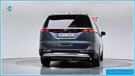 KIA CARNIVAL 9-SEATER SIGNATURE